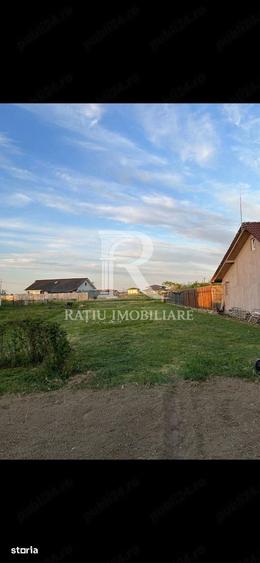 Teren de 522 mp, în Sânmartin