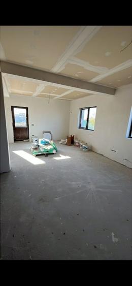 Casa la gri | Berceni | 16 Panouri | 4 Camere | Curte 320 mp | An 2018 - 5