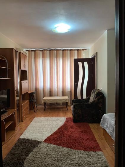 Garsonieră decomandată în Theodor Pallady