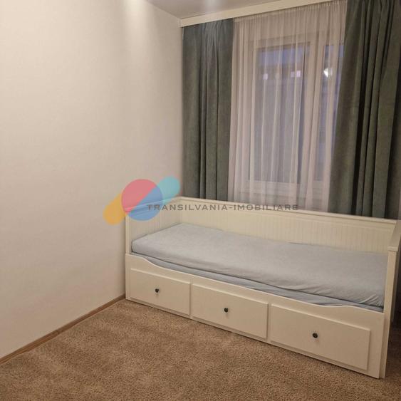 Apartament cu 3 camere decomandat în Semicentral