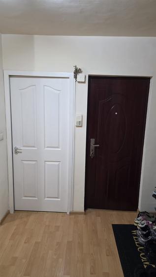 Apartament cu 2 camere decomandat în Exterior Vest