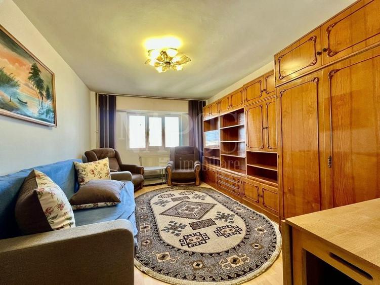 Apartament cu 2 camere decomandat în Între Lacuri