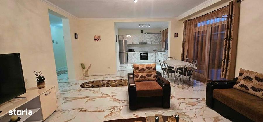 Casă cu 4 camere cu Teren 416 Mp în Central
