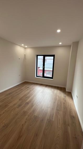 Bucurestii Noi,clădire Boutique nemobilat,bucataria utilată 600 euro plus TVA - 24