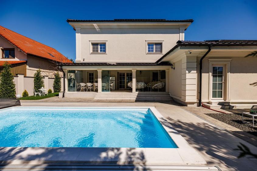 Casă cu 6 camere cu Piscina în Moșnița Nouă
