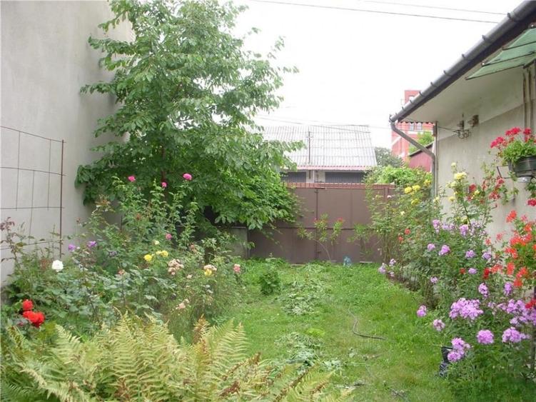 Casă individuală cu 3 camere cu Canalizare în Semicentral