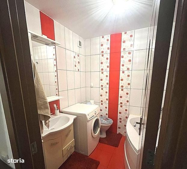 Apartament cu 3 camere semidecomandat în Central