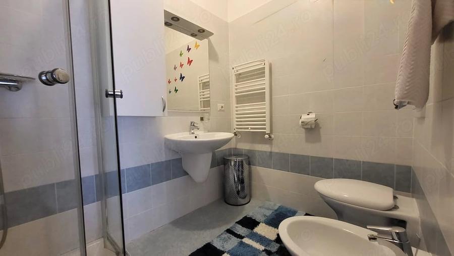 Apartament cu 2 camere decomandat în Lipovei