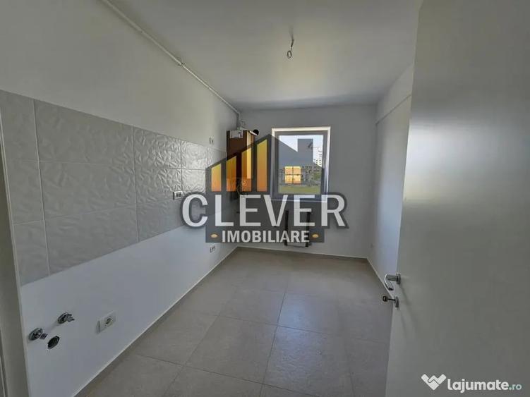 Apartament cu 3 camere semidecomandat în Titan