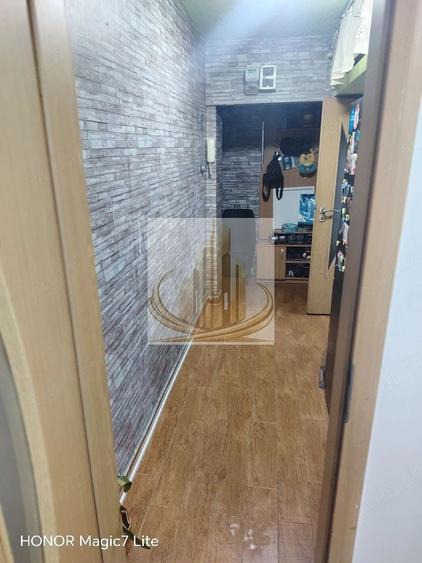 Apartament la etajul 1, baie cu geam și bucătărie închisă | Calea Șagu - 8