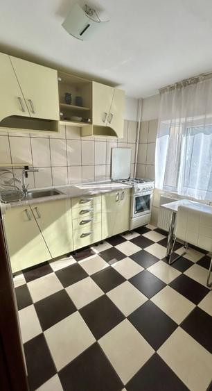Garsonieră decomandată, mobilată în Drumul Sării