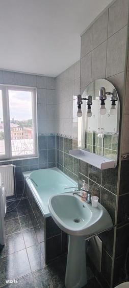 Apartament cu 2 camere decomandat în Ultracentral