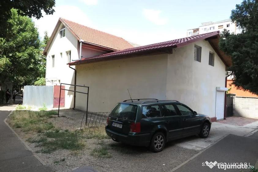 Casă cu 6 camere cu Teren 124 Mp în Aurel Vlaicu