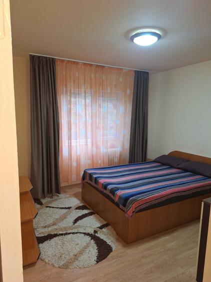 Apartament cu 2 camere decomandat în Carol Davila