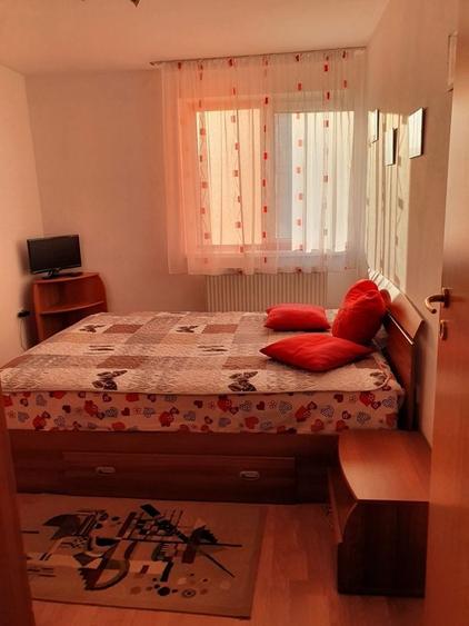 Apartament cu 2 camere nedecomandat în Central