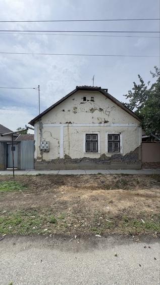 Casă cu 3 camere în Central