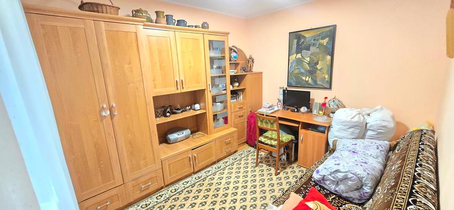 Apartament cu 2 camere nedecomandat în Mircea cel Bătrân
