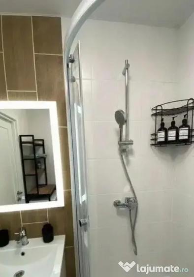Apartament cu 2 camere decomandat în Take Ionescu