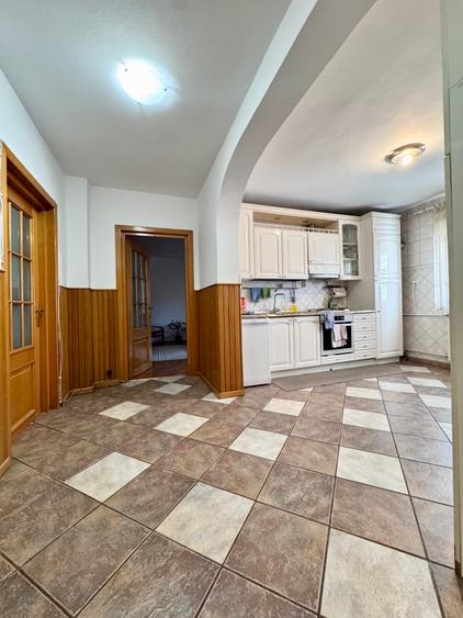 Apartament cu 3 camere decomandat în Timpuri Noi