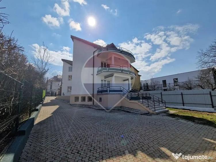 Casă cu 3 camere cu Teren 700 Mp în Zorilor