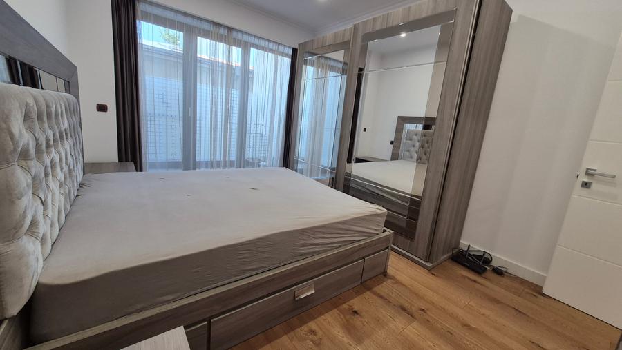 Apartament cu 3 camere decomandat în Kiseleff
