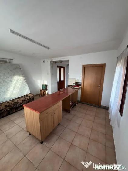 Casă cu 3 camere cu Teren 2500 Mp în Șindrești