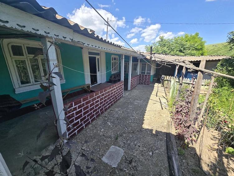 Casă cu Teren 14000 Mp în Bohotin