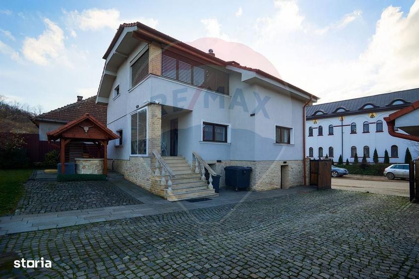 Spațiu comercial, de 180 mp, în Băgara