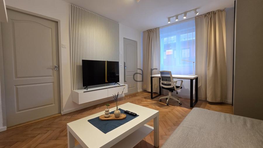 Apartament cu 2 camere semidecomandat, mobilat în Andrei Mureșanu