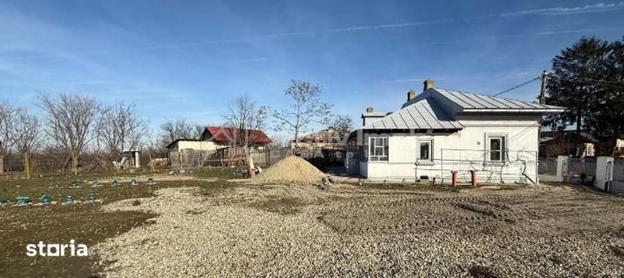 Casa individuala reconditionata partial-Teren 900 mp-Toate utilitatile - 20