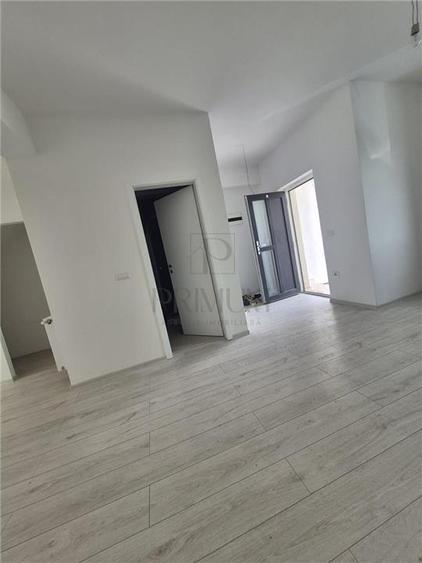 Casa insiruita - partea de margine - teren 90mp - toate utilitatile - zona excel - 12