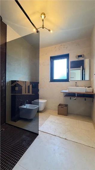Apartament cu 2 camere decomandat în Depozitelor