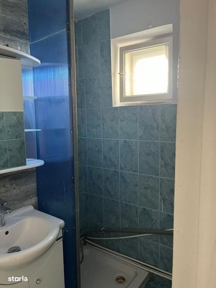 Apartament cu 3 camere decomandat în George Enescu