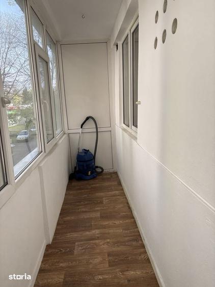 Apartament cu 2 camere semidecomandat, mobilat în 1 Mai