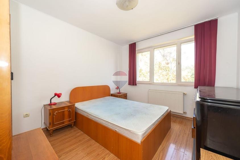 Apartament cu 3 camere semidecomandat, mobilat în Giulești