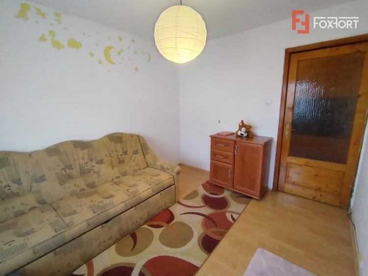 Apartament cu 3 camere decomandat, mobilat în Freidorf
