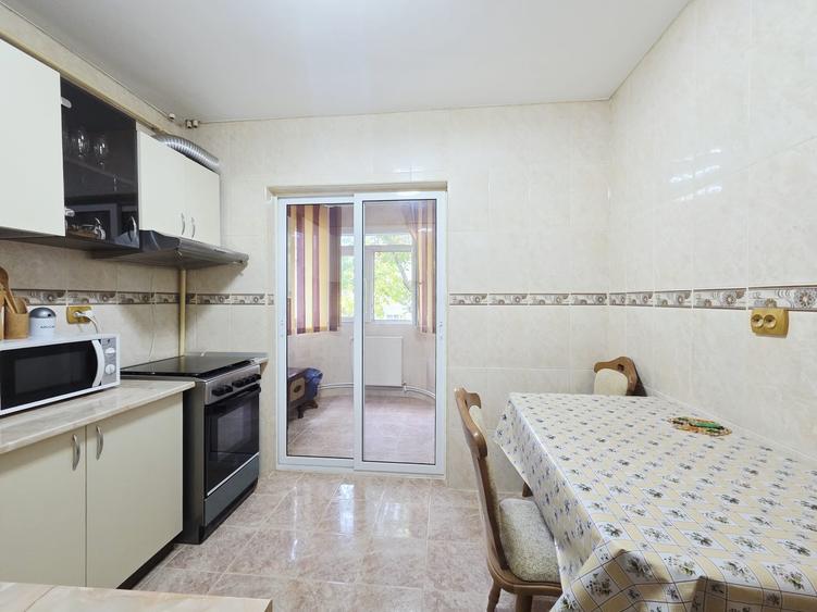 Apartament cu 2 camere decomandat în I. C. Frimu