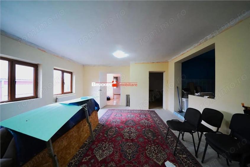 Casă cu 2 camere cu Teren 1133 Mp în Sud
