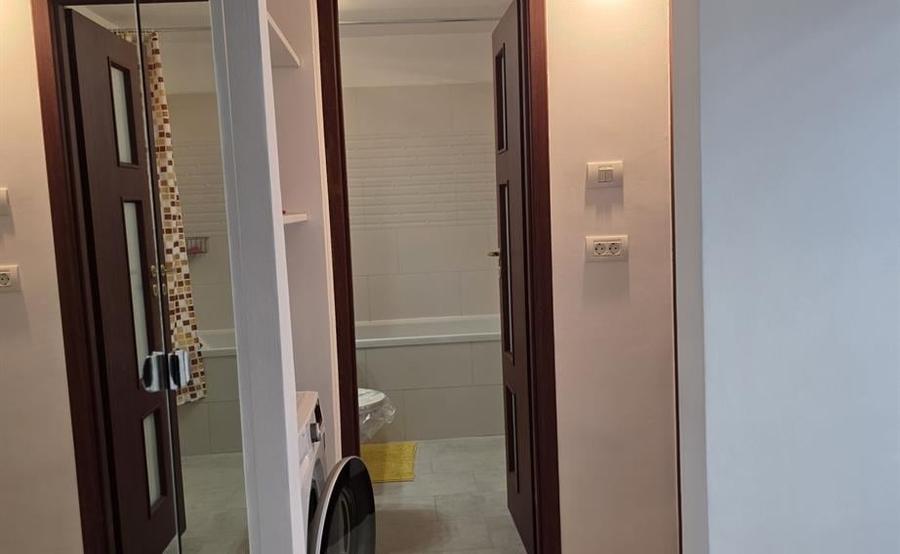 Apartament cu 2 camere decomandat în Băneasa