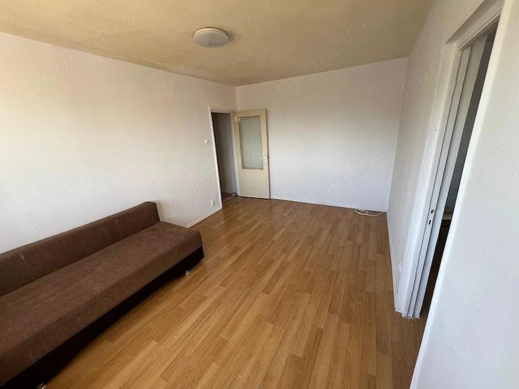 Apartament cu 2 camere nedecomandat în Mihai Bravu