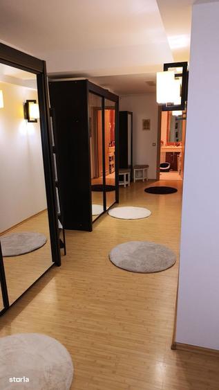 Apartament cu 3 camere în Vitan