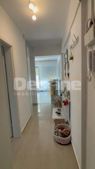 Apartament cu 2 camere decomandat, mobilat în Central
