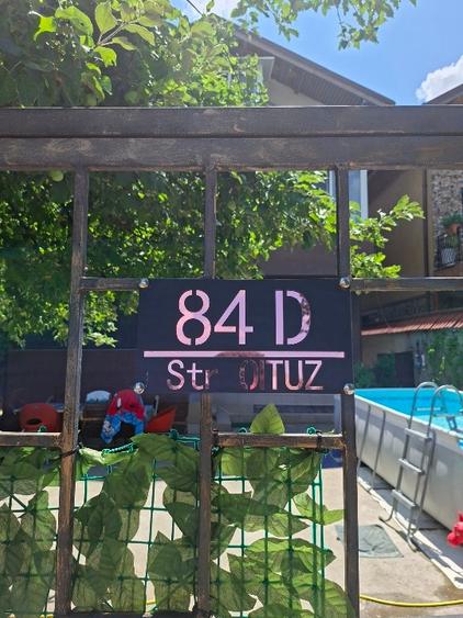 Casă cu 3 camere cu Canalizare în Central