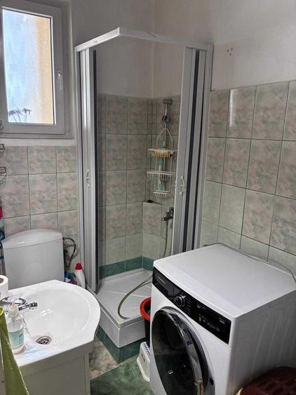 Apartament cu 3 camere semidecomandat în Ultracentral