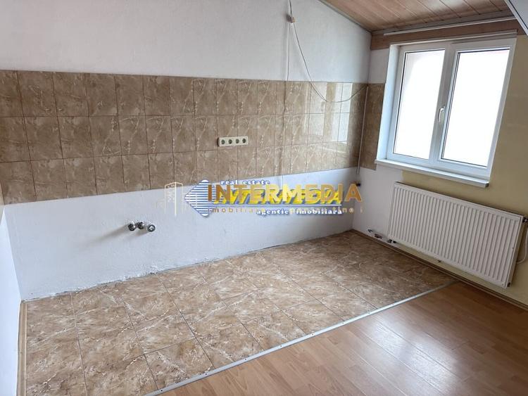 Spațiu comercial, de 100 mp, în Cetate