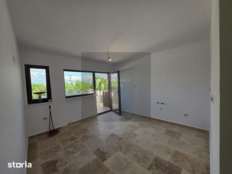 Casă cu 6 camere cu Teren 300 Mp în Central