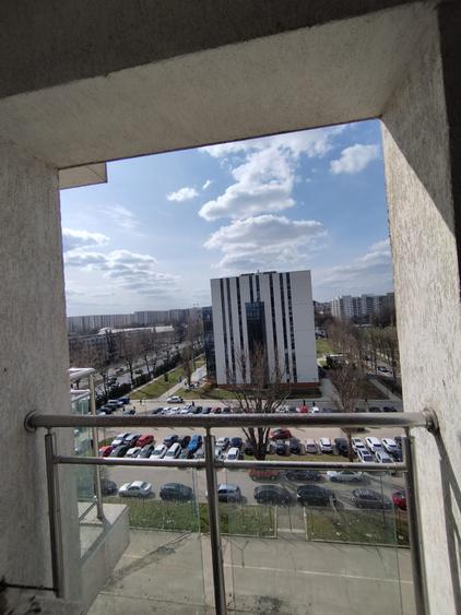 Garsonieră decomandată în Politehnica