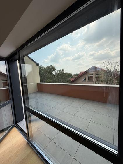 Casă cu 4 camere cu Teren 170 Mp în Central