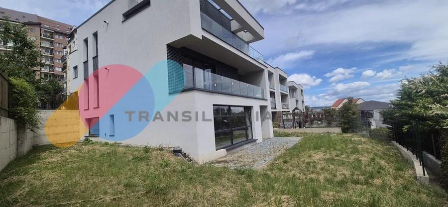 Apartament pe două niveluri cu grădină, 160 mp – Str. Edgar Quinet - 2