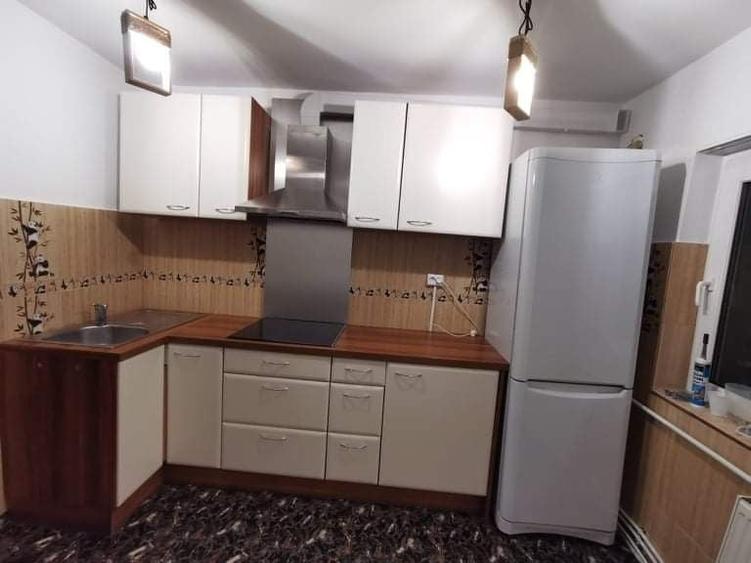 Apartament cu 3 camere decomandat în Mărăști